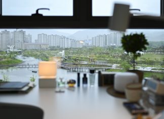 환영인사