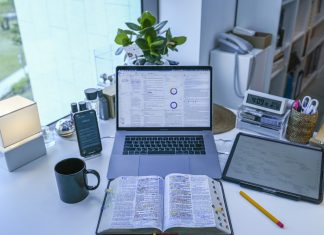 성경 연구 디자인 사진